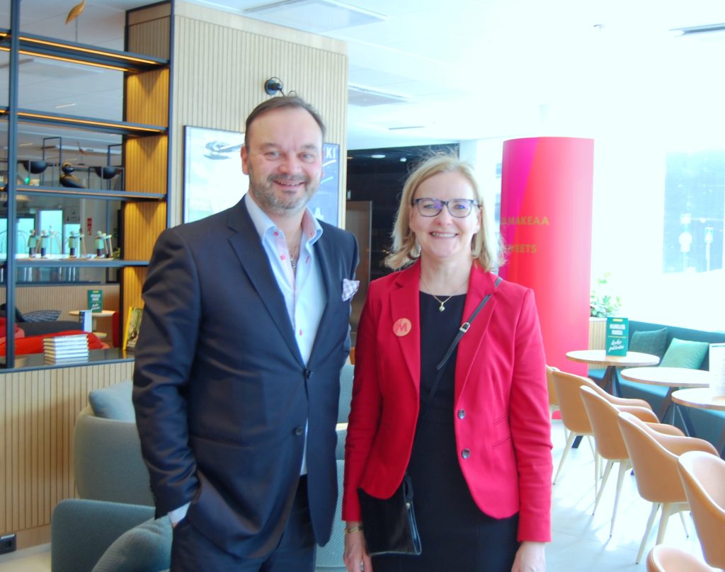 Holiday inn helsinki expo avautui uudistuneena messukeskuksen kyljess 