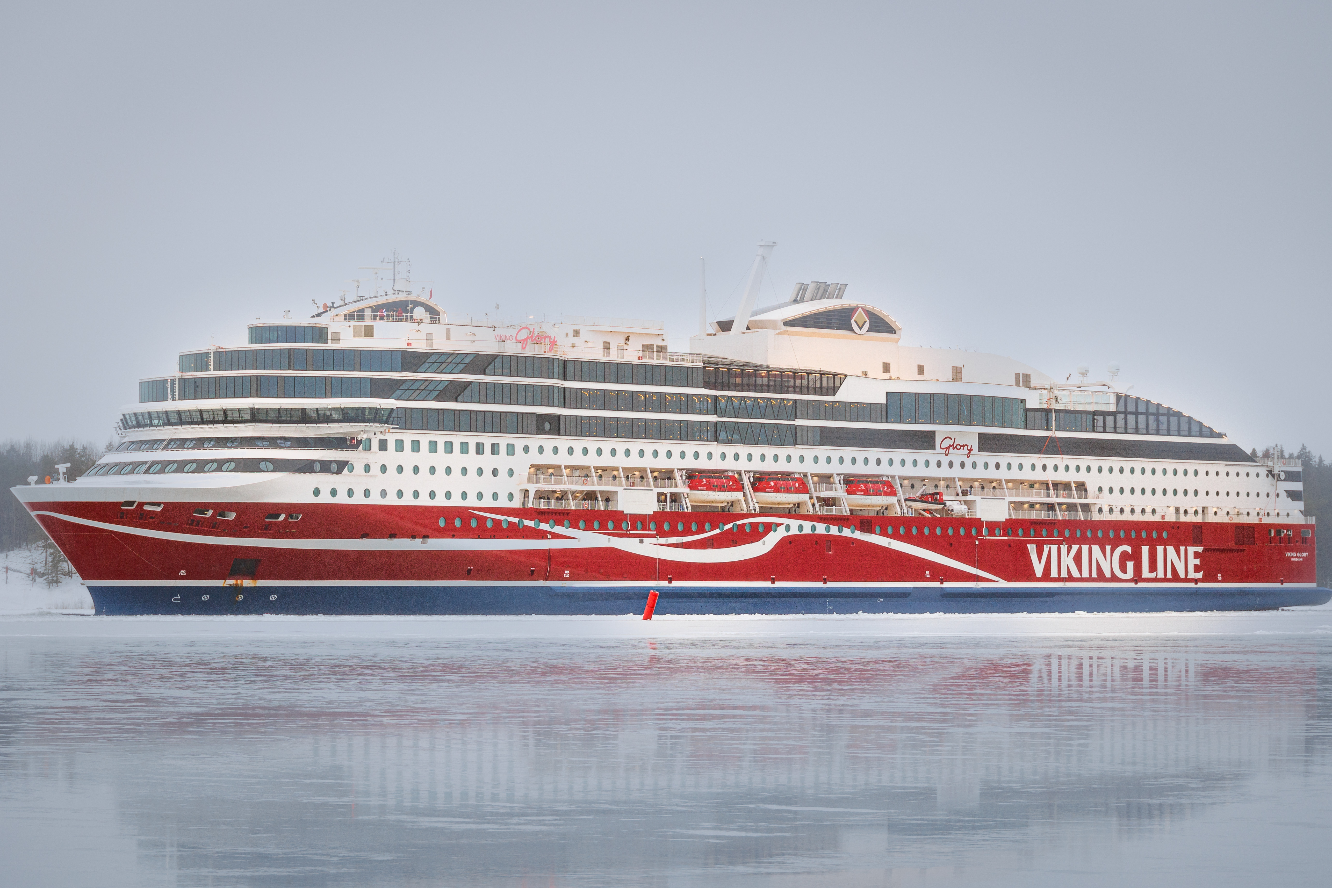 Viking Glorylla hyvä ensimmäinen kuukausi: yli 70 000 matkustajaa -  MATKAVIIKKO